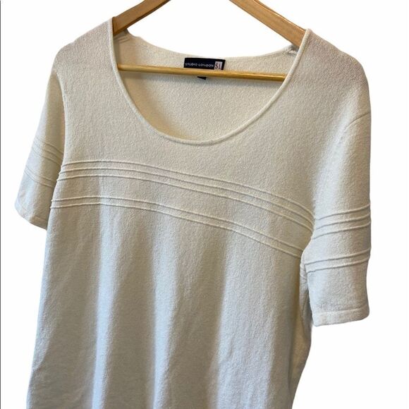 Cream Knit Short Sleeve Scoop Neck Loose Fit Dressy Top L - Picture 2 of 5
